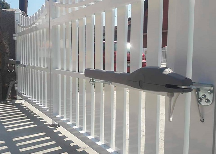 Dong-co-cong-xoay-tu-dong-thoi-trang-va-thiet-thuc-cho-ngoi-nha-cua-ban